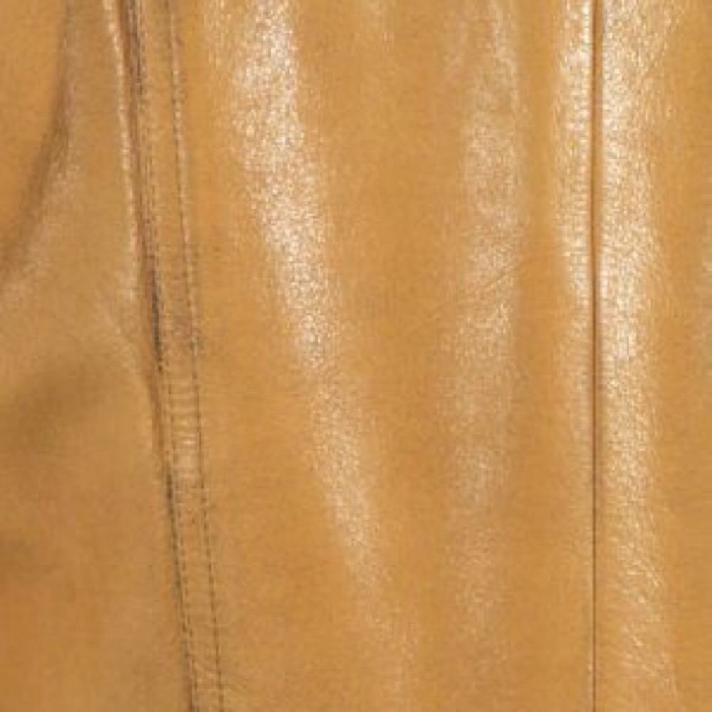 Buttery soft leather short trench - Picture 5 of 6